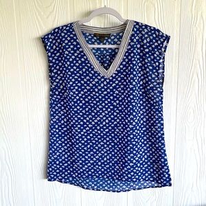 Outback Red v-neck blouse